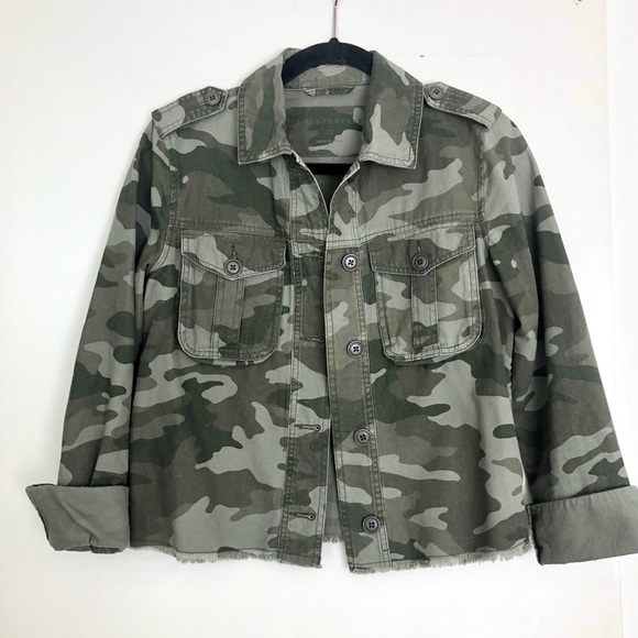 Aeropostale Cropped Camo Jacket - Picture 3 of 5